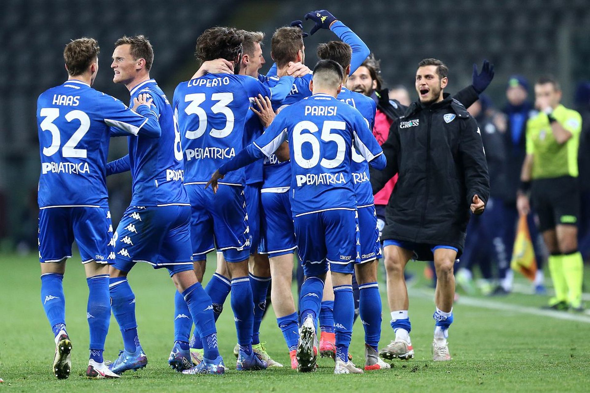 攻击性的形 攻击性的形